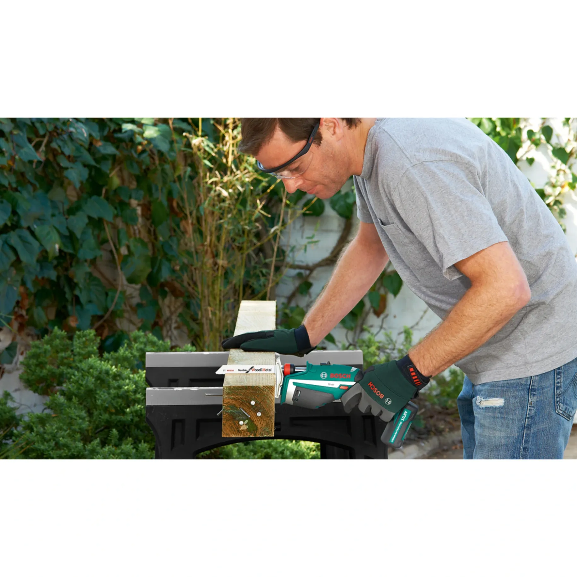 BOSCH GRENSAV 15 CM UDEN BATTERI OG LADER