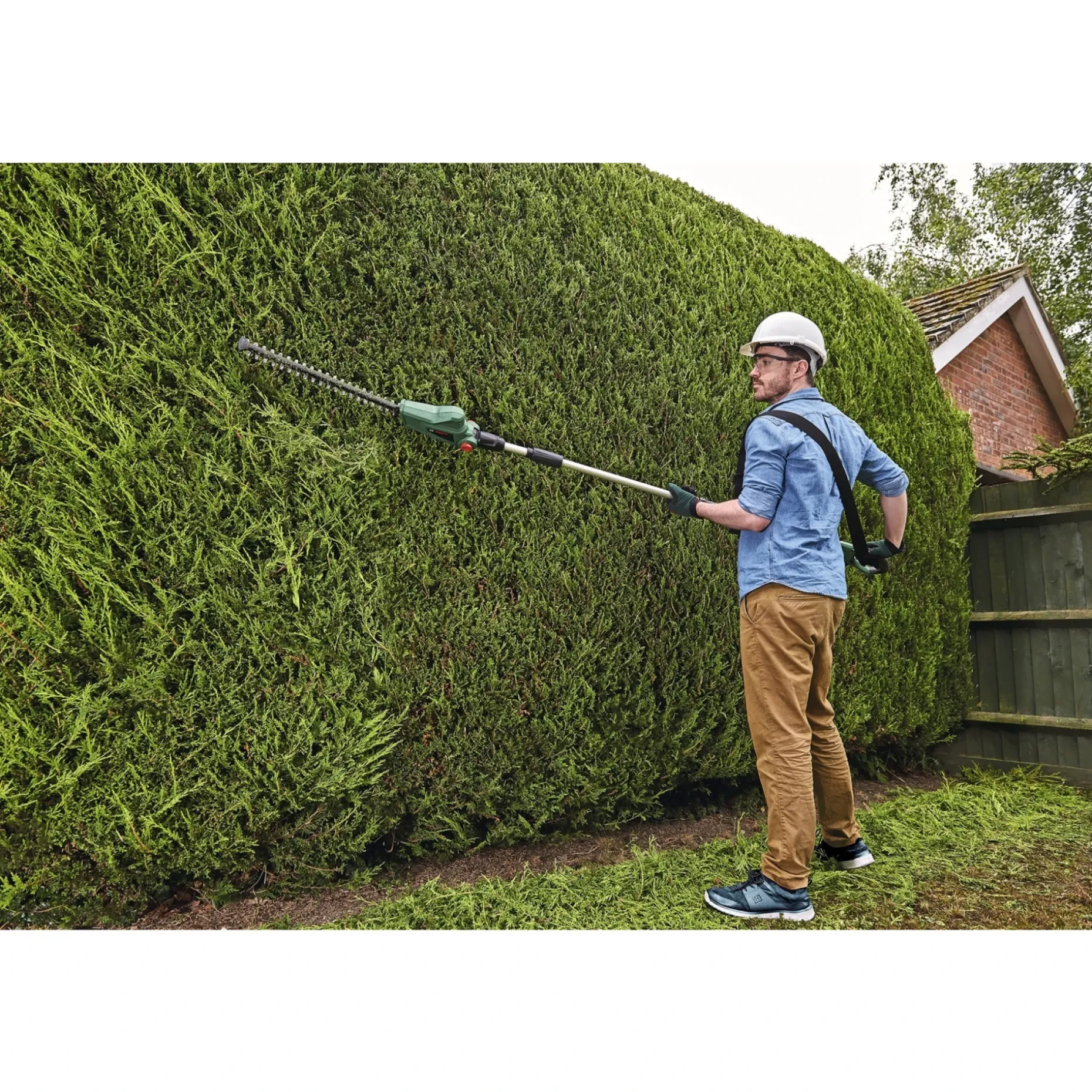 BOSCH UNIVERSALHEDGEPOLE 18 HÆKKEKLIPPER 43,0 CM UDEN BATTERI OG LADER