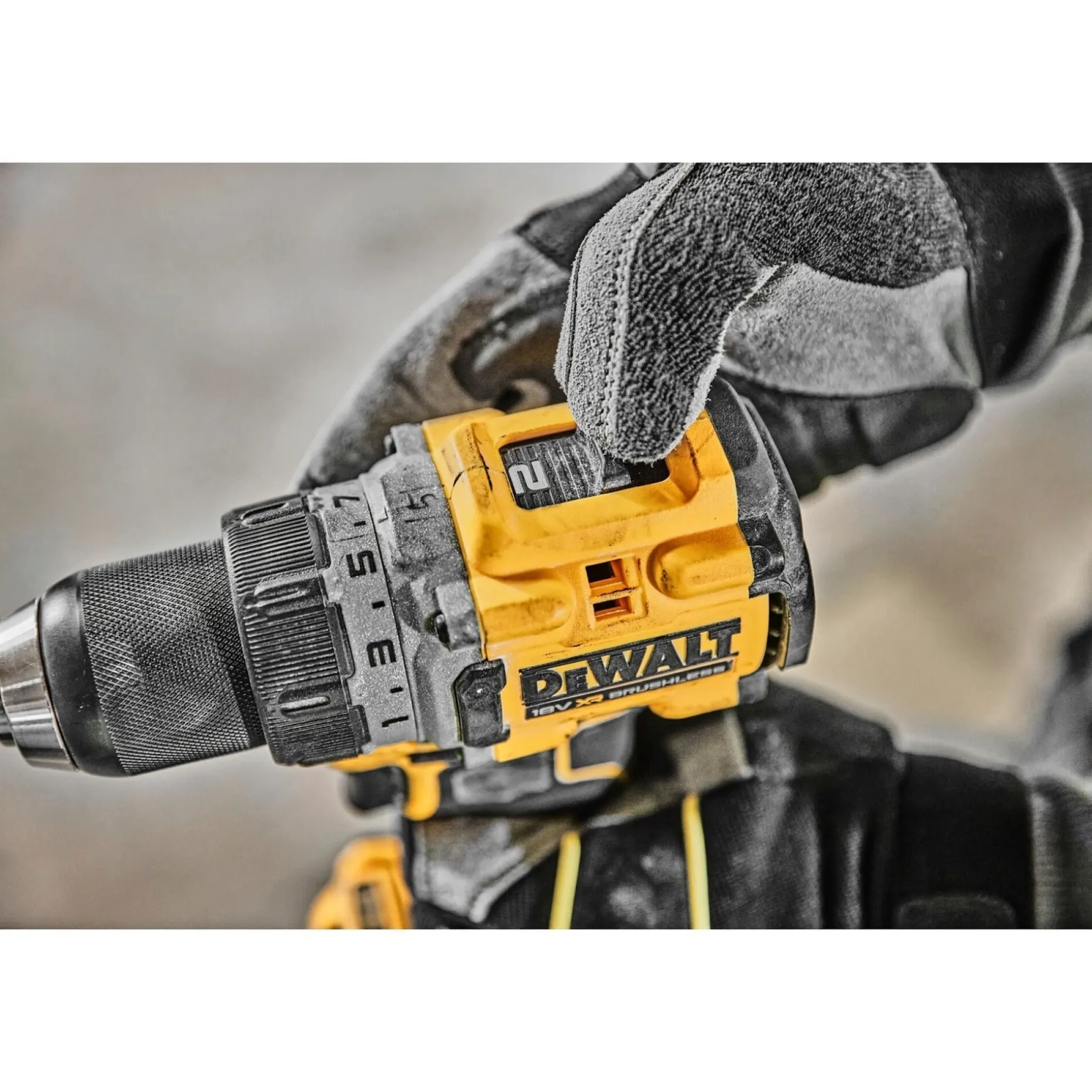 DEWALT DCD800P2T-QW BOREMASKINE AKKU MED BATTERI OG LADER