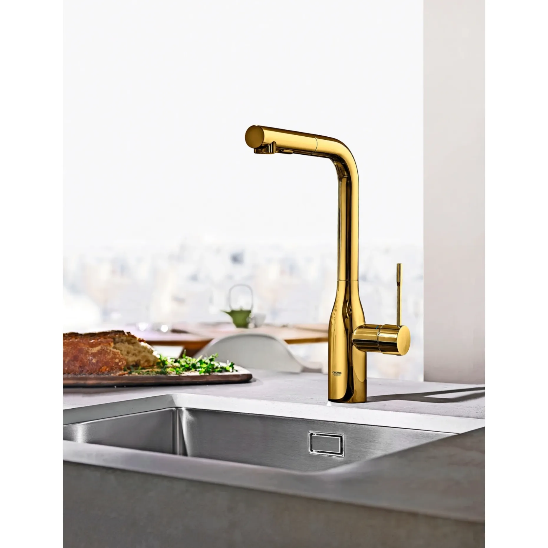 GROHE ESSENCE KØKKENARMATUR MESSING