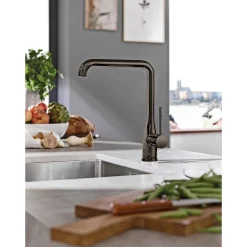 GROHE ESSENCE KØKKENARMATUR SORT