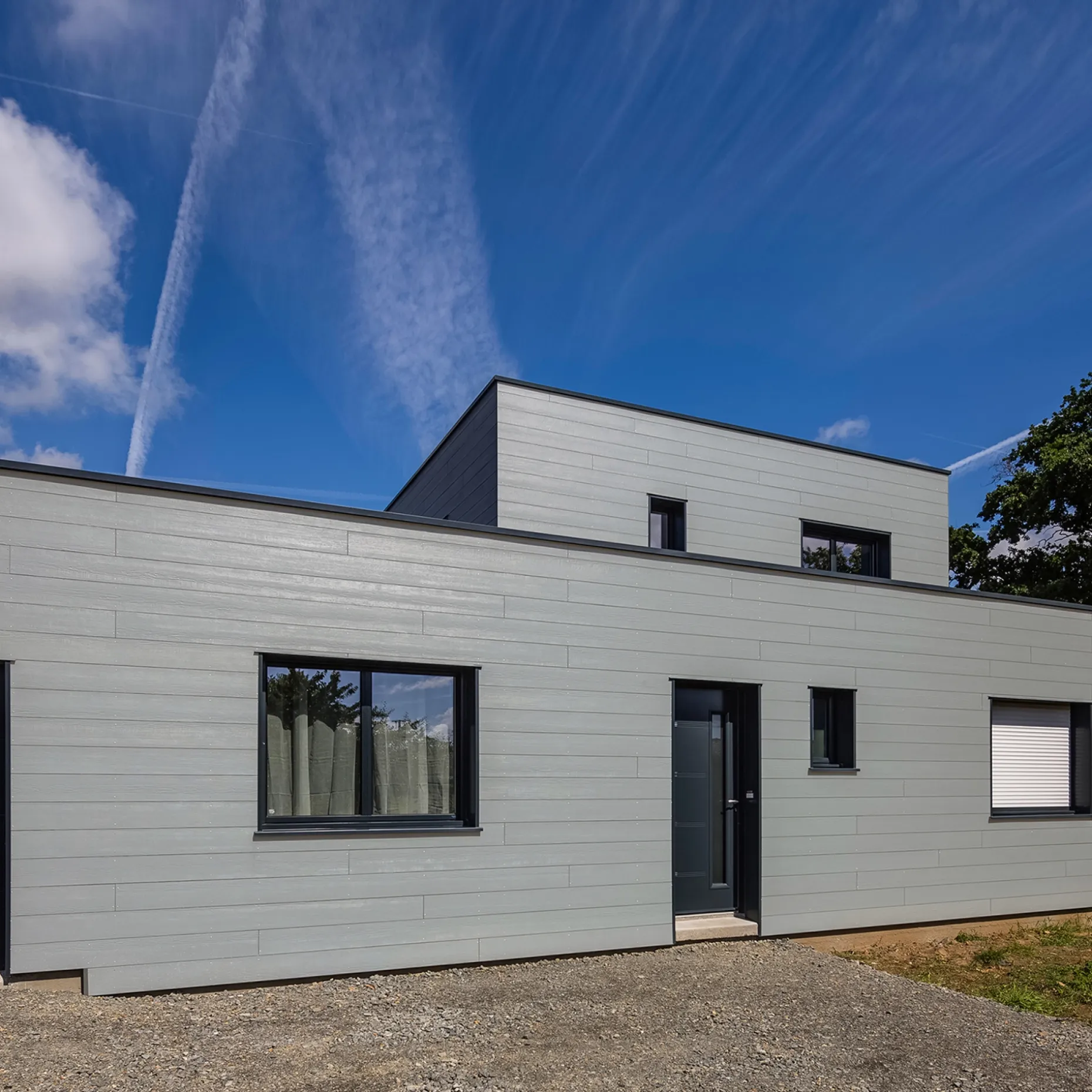 JAMES HARDIE GLAT HARDIEPLANK 8 X 180 X 3600 MM SKIFERGRÅ