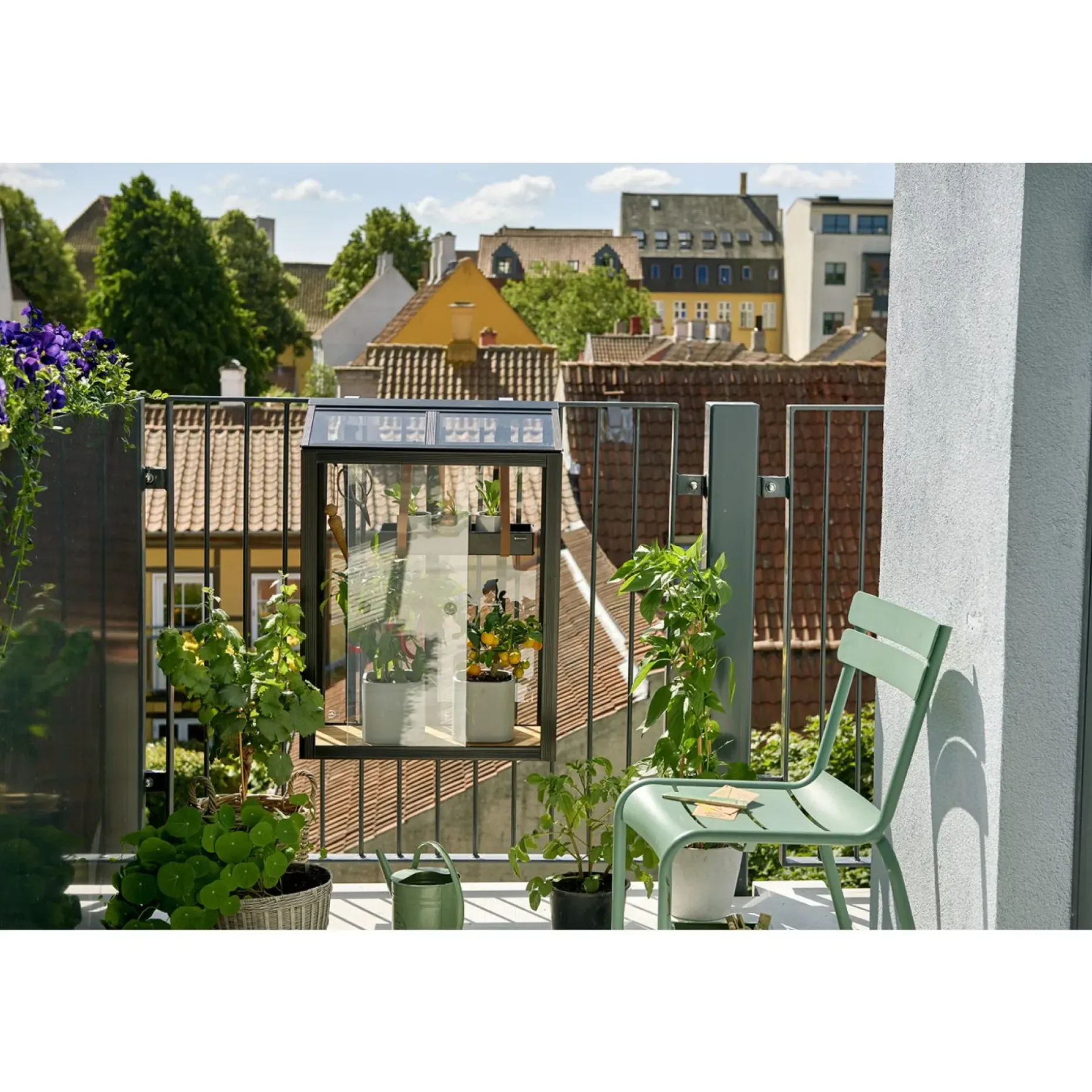 JULIANA URBAN BALCONY VÆGDRIVHUS 4 MM HÆRDET GLAS HELE BANER SORT 0,16 M²
