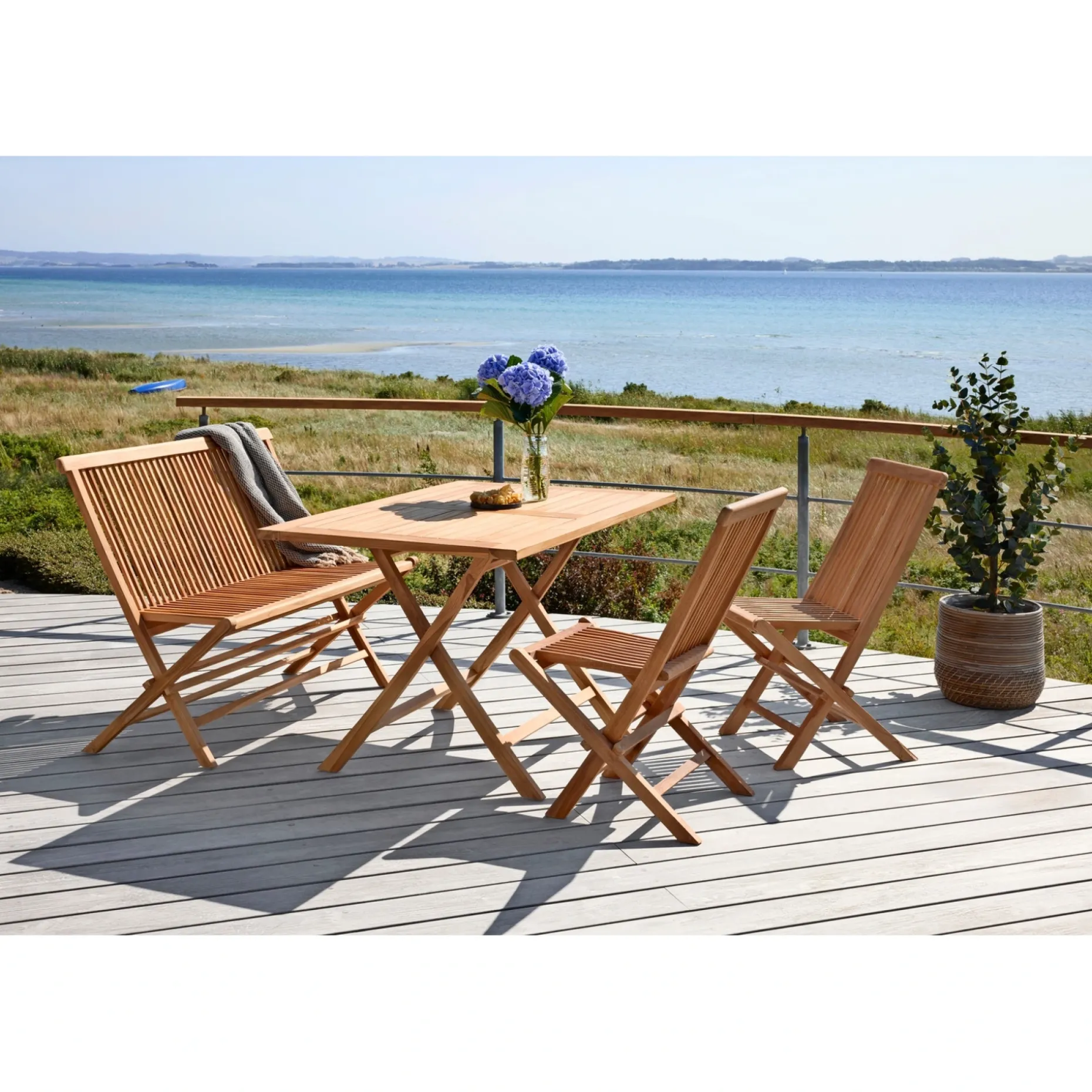 OUTRIUM JAVA/SYROS BORD + 2 STOLE + BÆNK HAVEMØBELSÆT TEAK