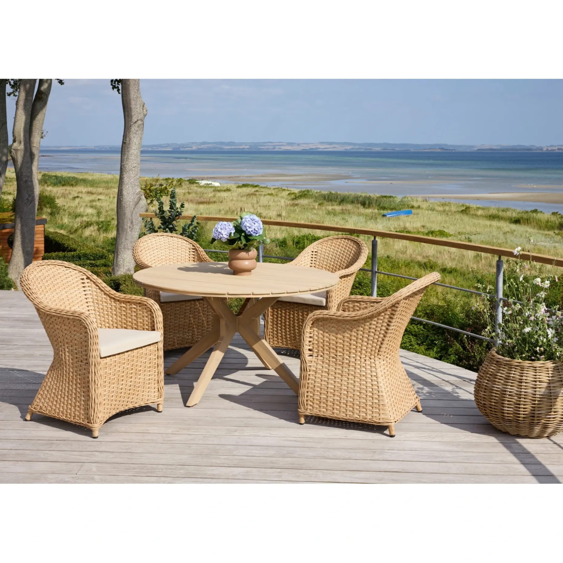 OUTRIUM JEPARA/SYMI BORD + 4 STOLE HAVEMØBELSÆT NATUR