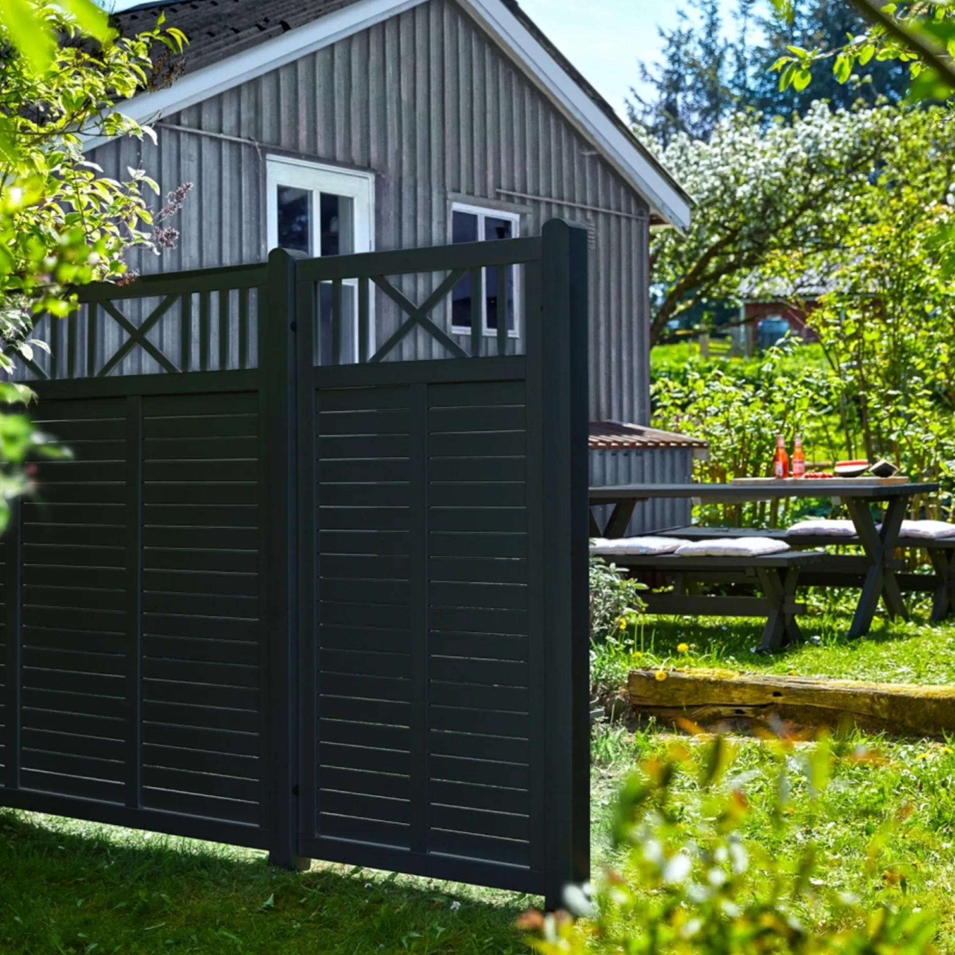 PLUS NOSTALGI HEGN FUNGICIDBEHANDLET & GRUNDMALET 2 GANGE SORT 90 X 180 CM