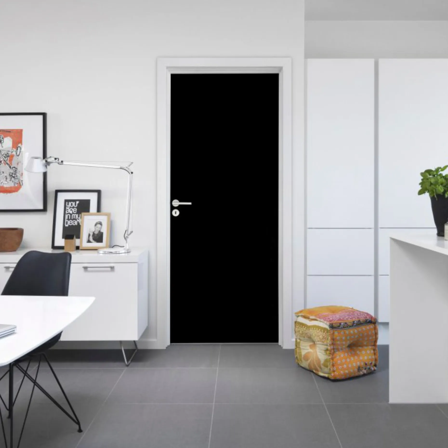 SWEDOOR ADVANCE-LINE STABLE SORT GLAT MASSIV DØR SORT 9X21