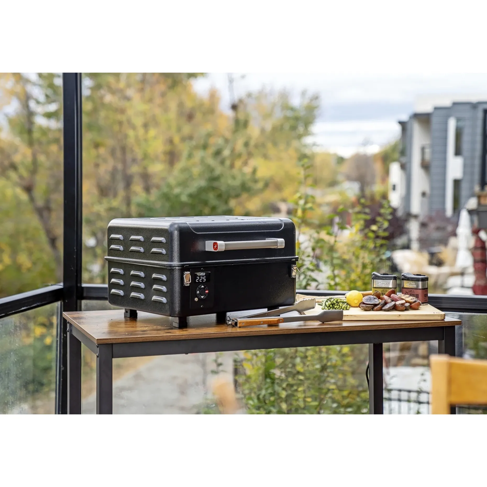 TRAEGER RANGER TRÆPILLEGRILL SORT