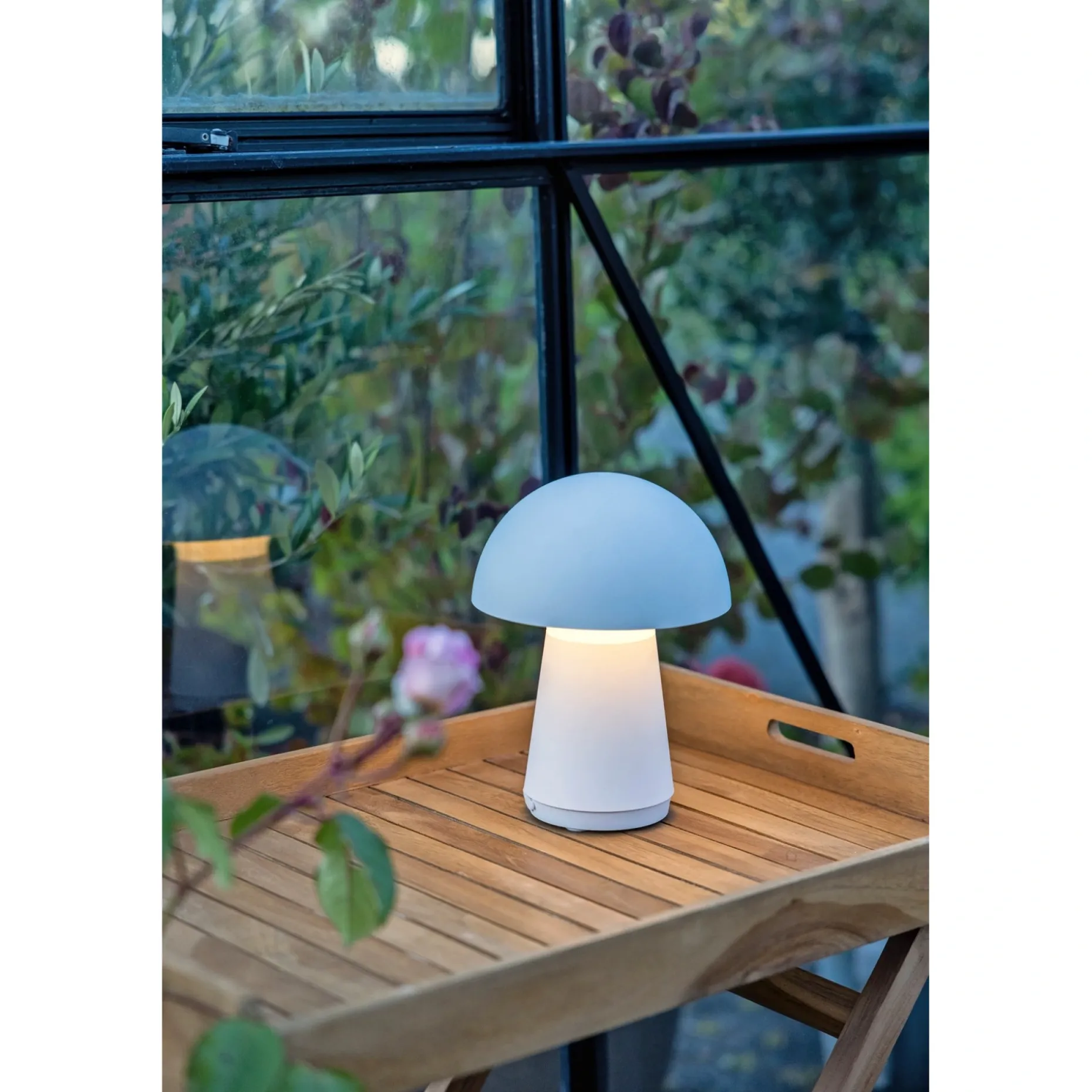VELI LINE GENOPLADELIG TOUCH BORDLAMPE HVID